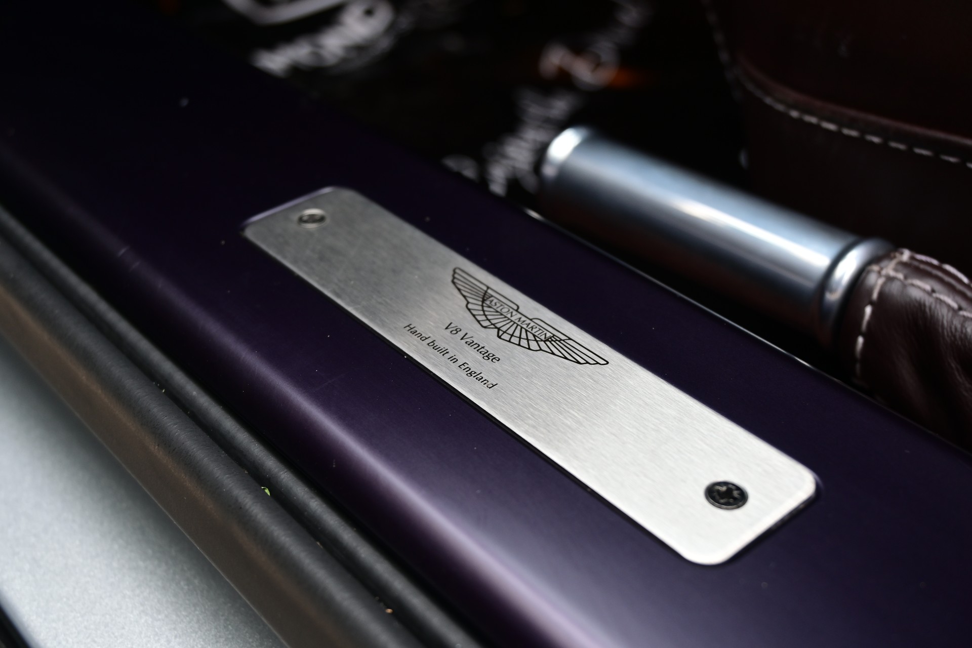 ASTON MARTIN V8 Vantage 4.3 Sportshift-image-10
