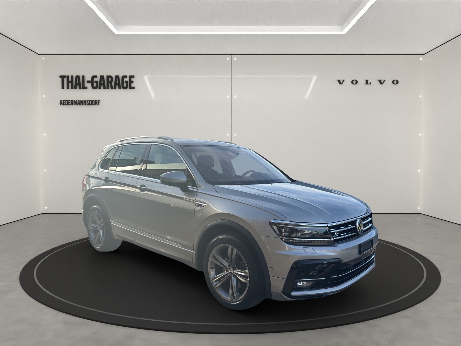 VW Tiguan 2.0 TSI Highline DSG-image-11