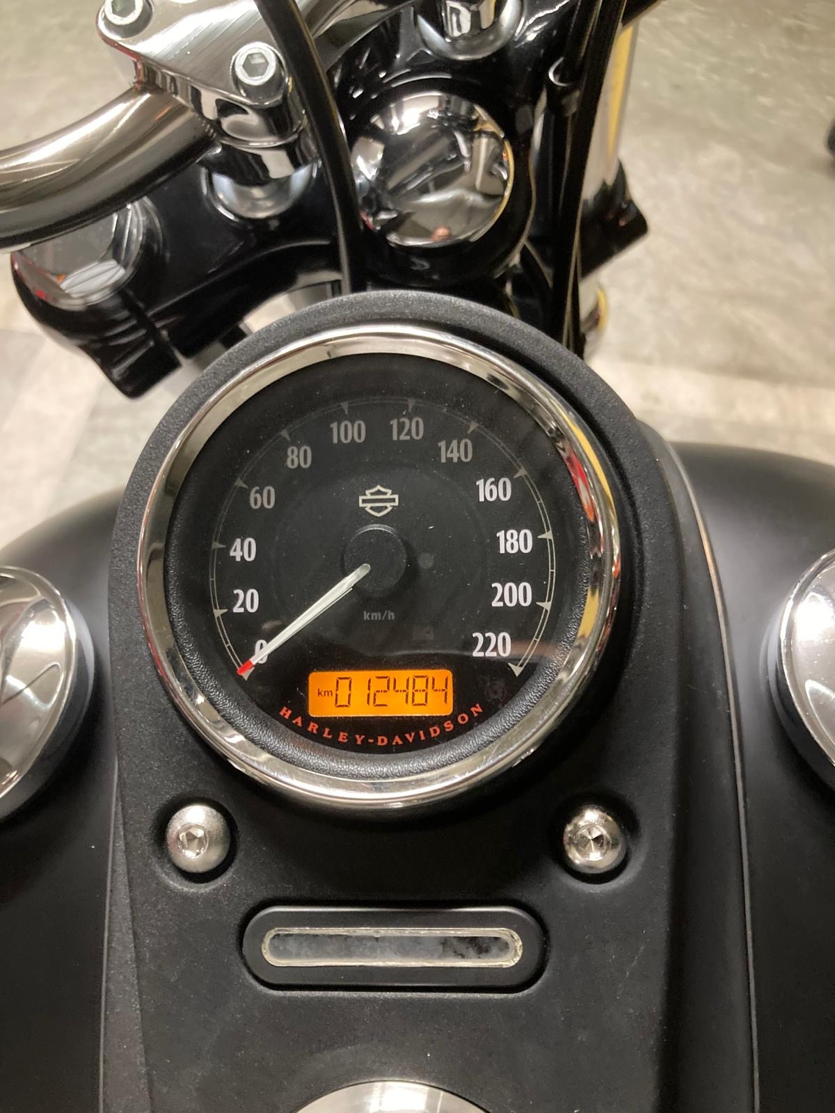 HARLEY-DAVIDSON FXDB Dyna Street Bob 103 ABS-image-2