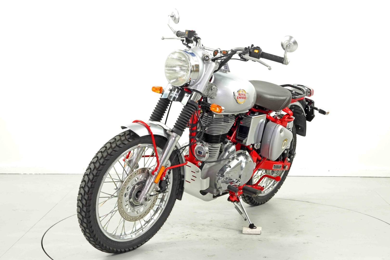 ROYAL ENFIELD Bullet Trials 500 ABS-showroom-element-2