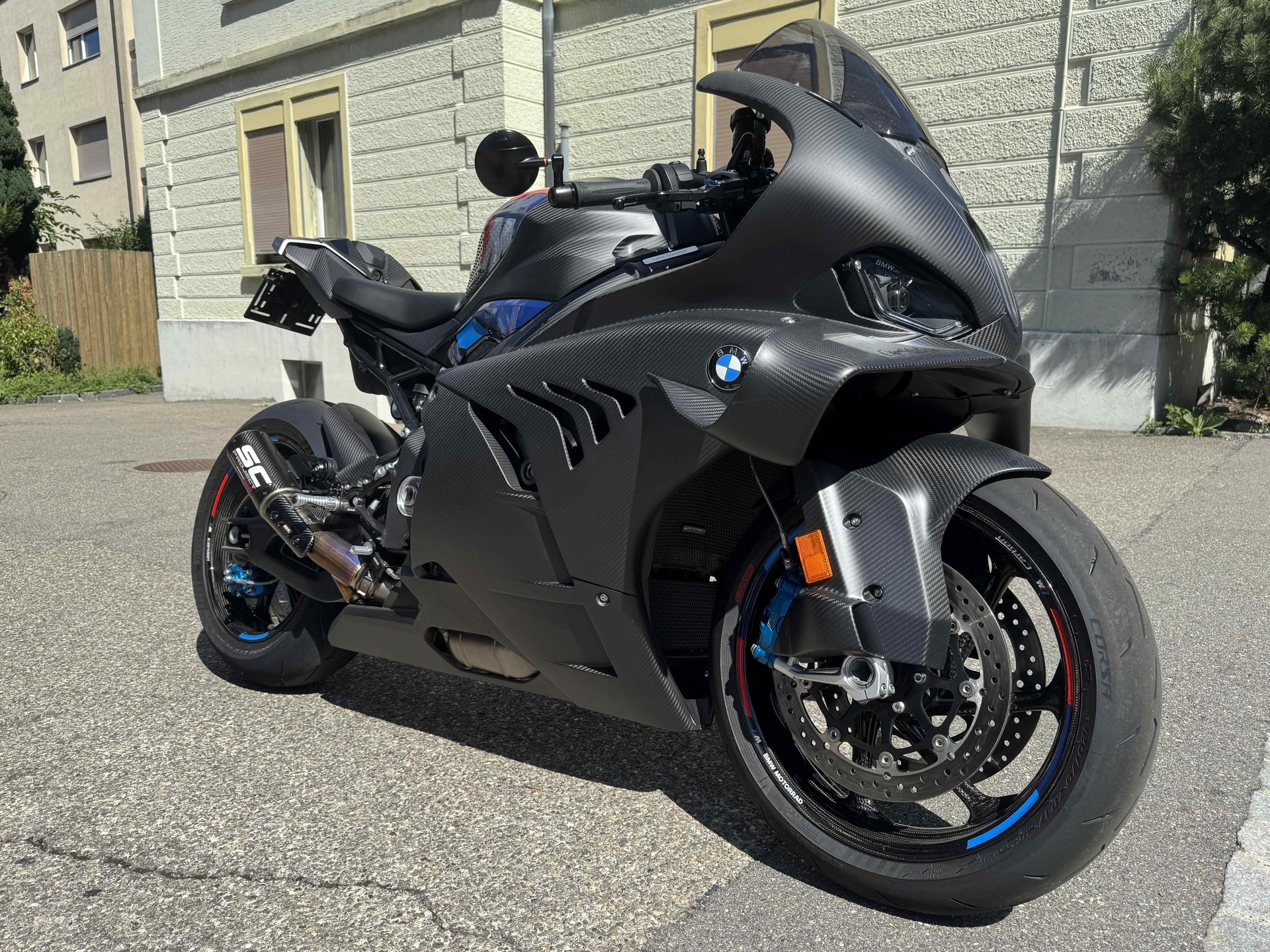 BMW M 1000 RR-image-6