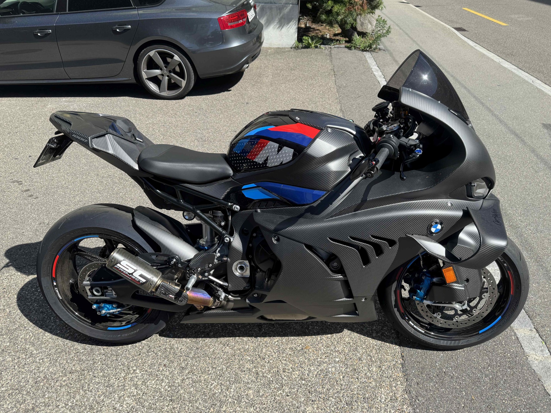 BMW M 1000 RR-image-5