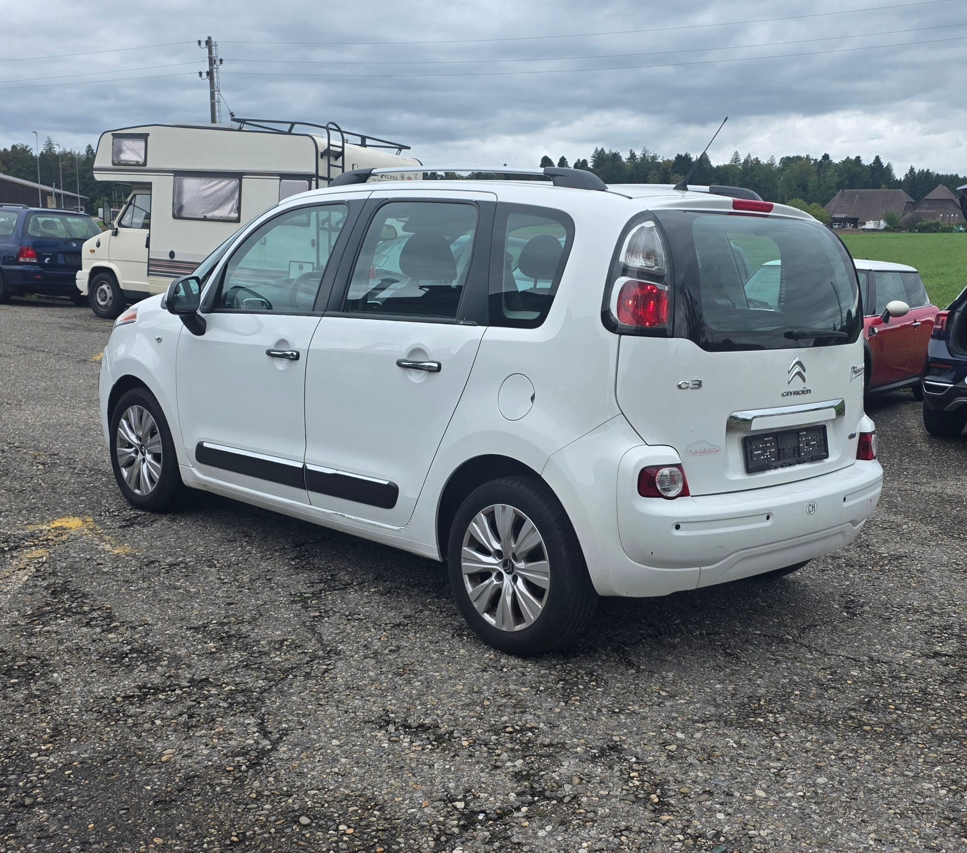 CITROEN C3 Picasso 1.6 HDi Exclusive EGS6-image-2