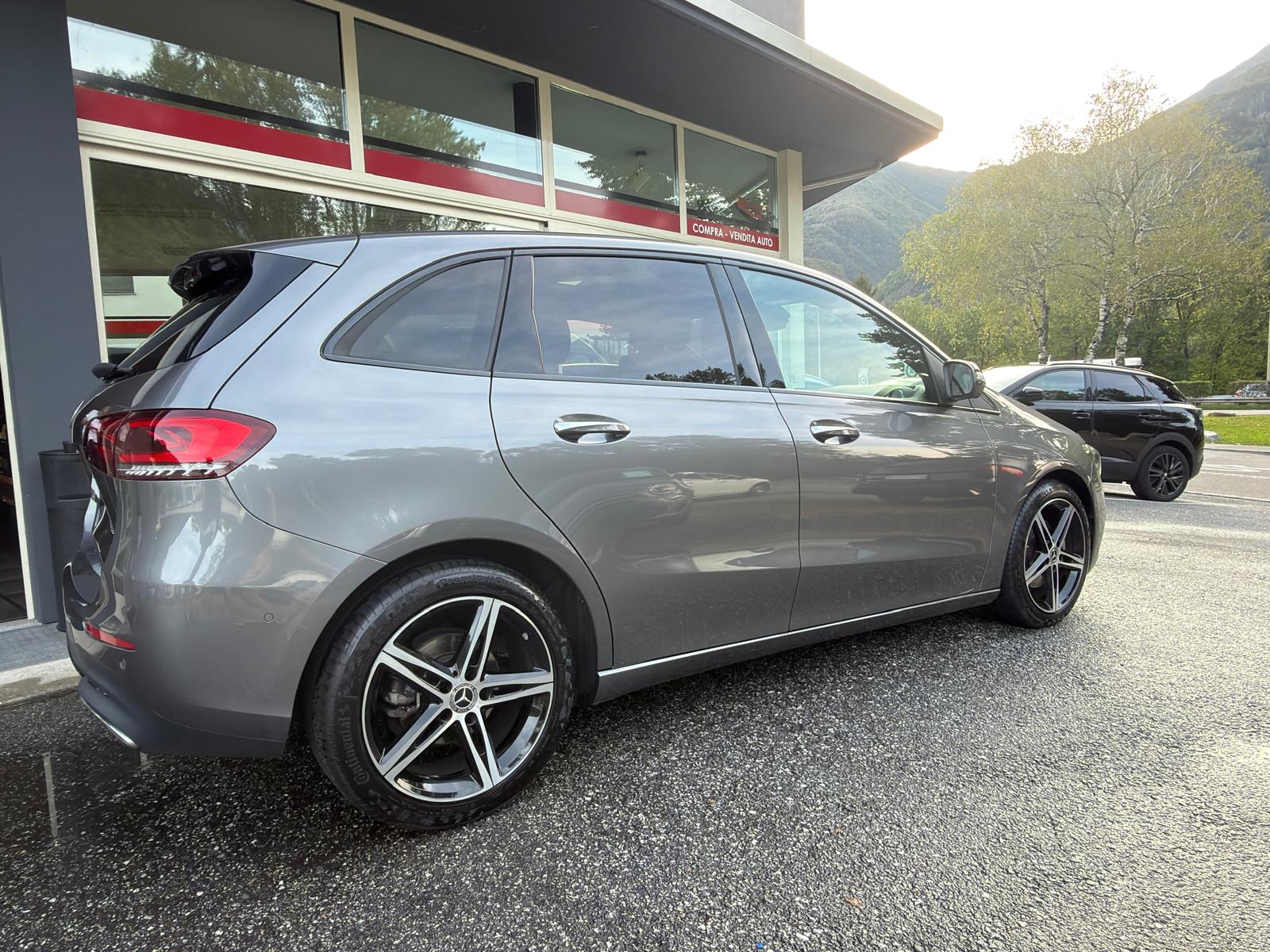 MERCEDES-BENZ B 200 d Night Star 8G-DCT-image-7