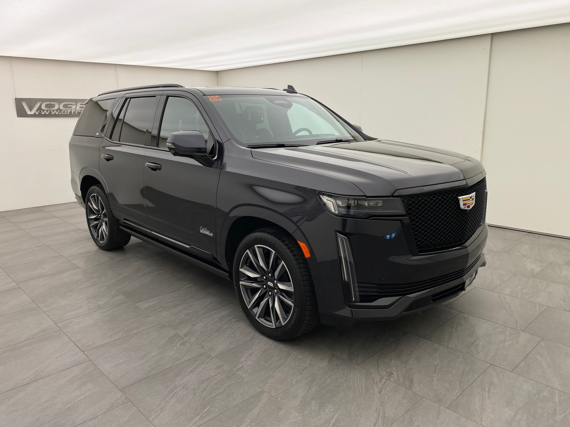 CADILLAC Escalade Platinum Sport AWD-showroom-element-2