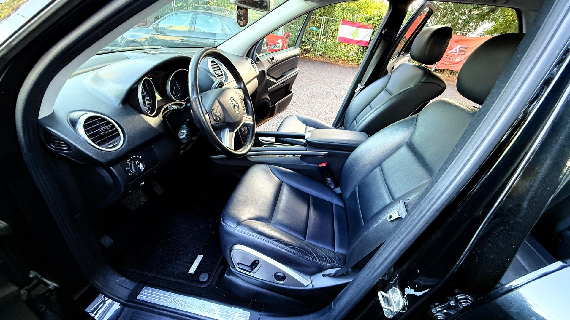 MERCEDES-BENZ ML 300 CDI Blue Eff. My Star 4Matic 7G-Tronic-image-8
