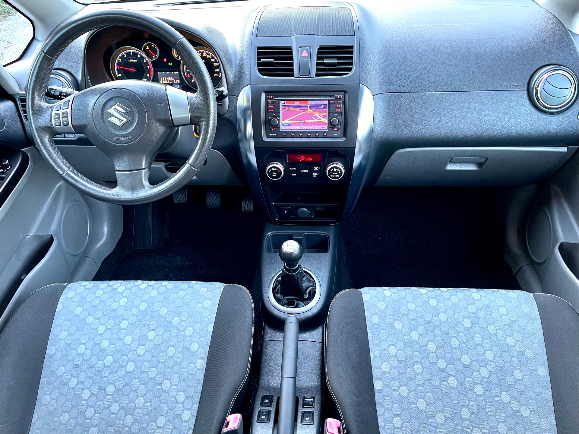 SUZUKI SX4 1.6 16V GL Top 4WD-showroom-element-1