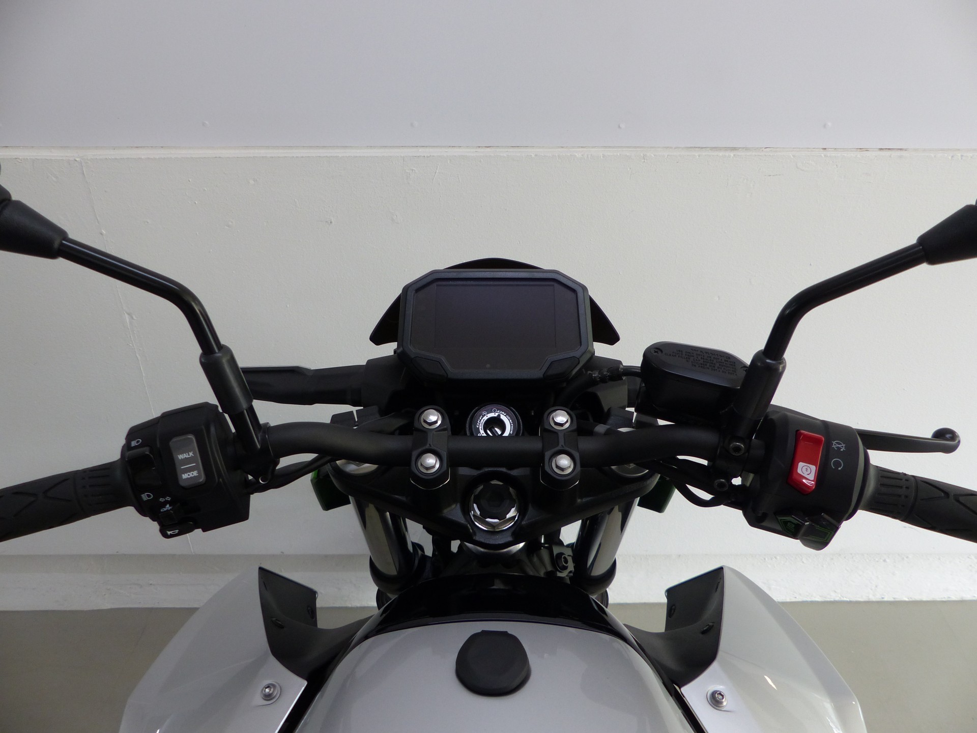 KAWASAKI Z e-1-image-9
