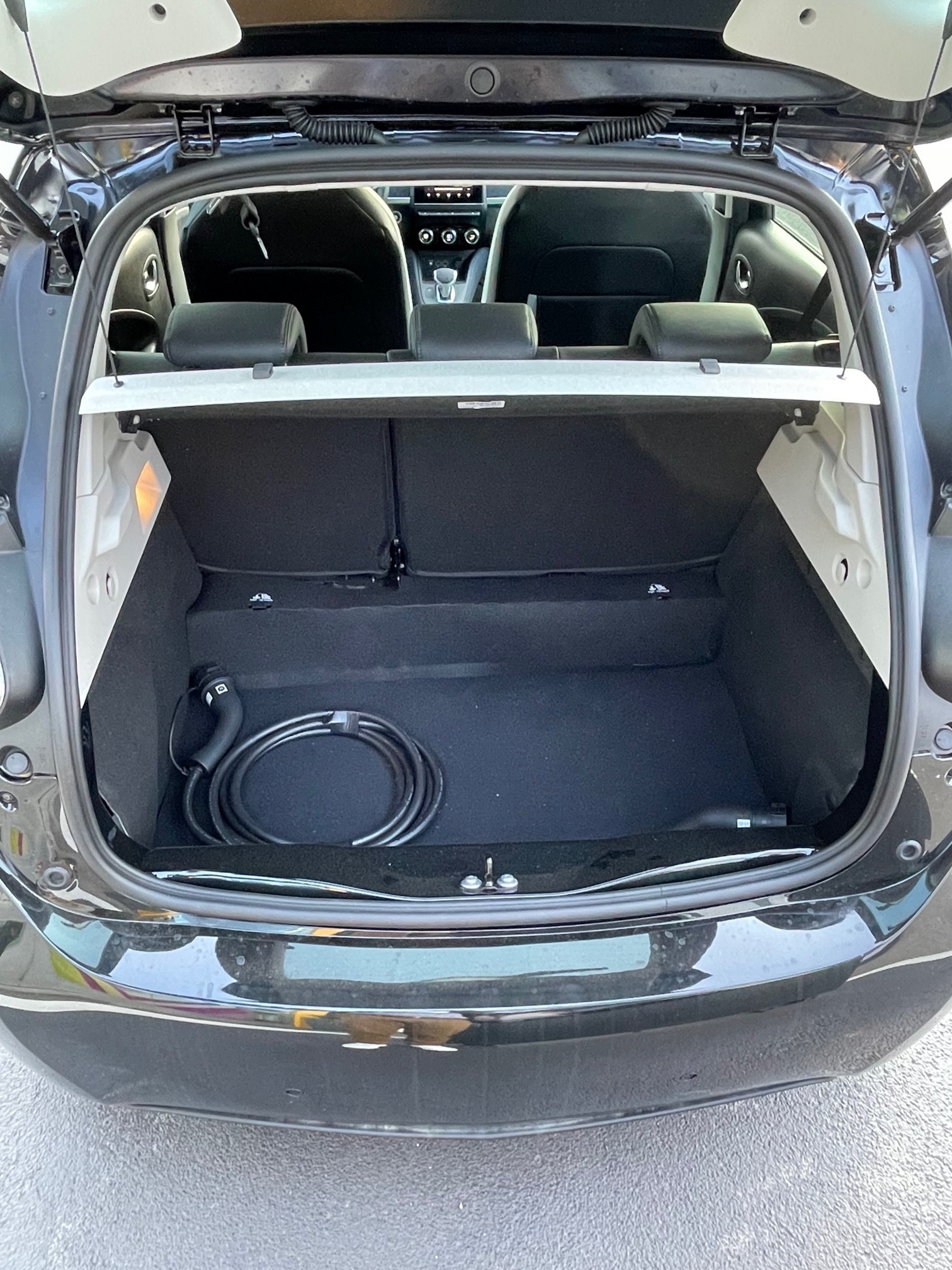 RENAULT Zoe Intens R135 (incl. Batterie)-image-4