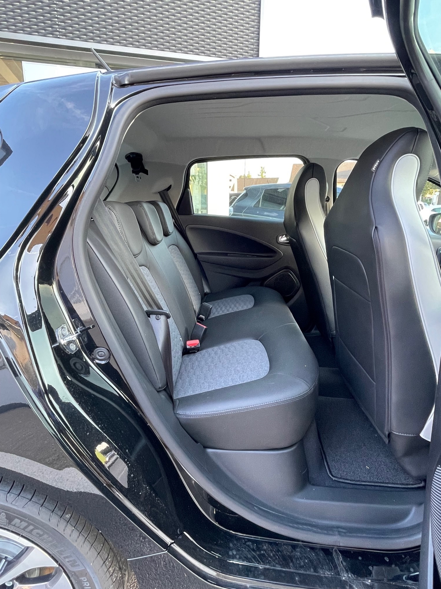 RENAULT Zoe Intens R135 (incl. Batterie)-image-5