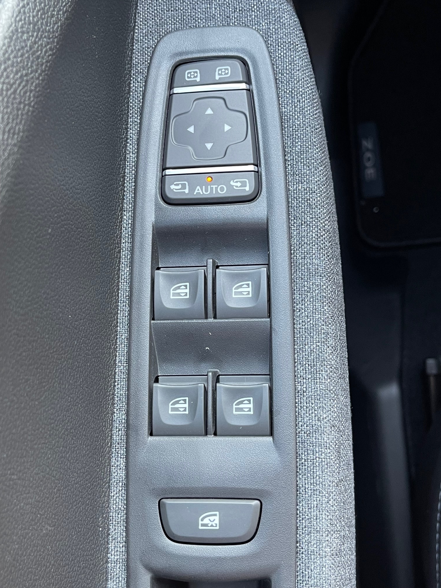 RENAULT Zoe Intens R135 (incl. Batterie)-image-11