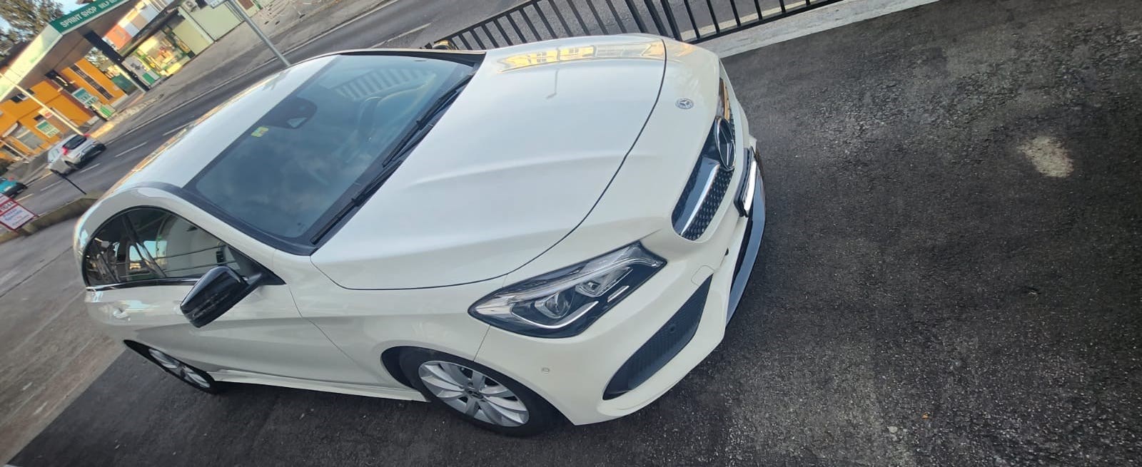 MERCEDES-BENZ CLA Shooting Brake 200 d AMG Line 4Matic 7G-DCT-image-3