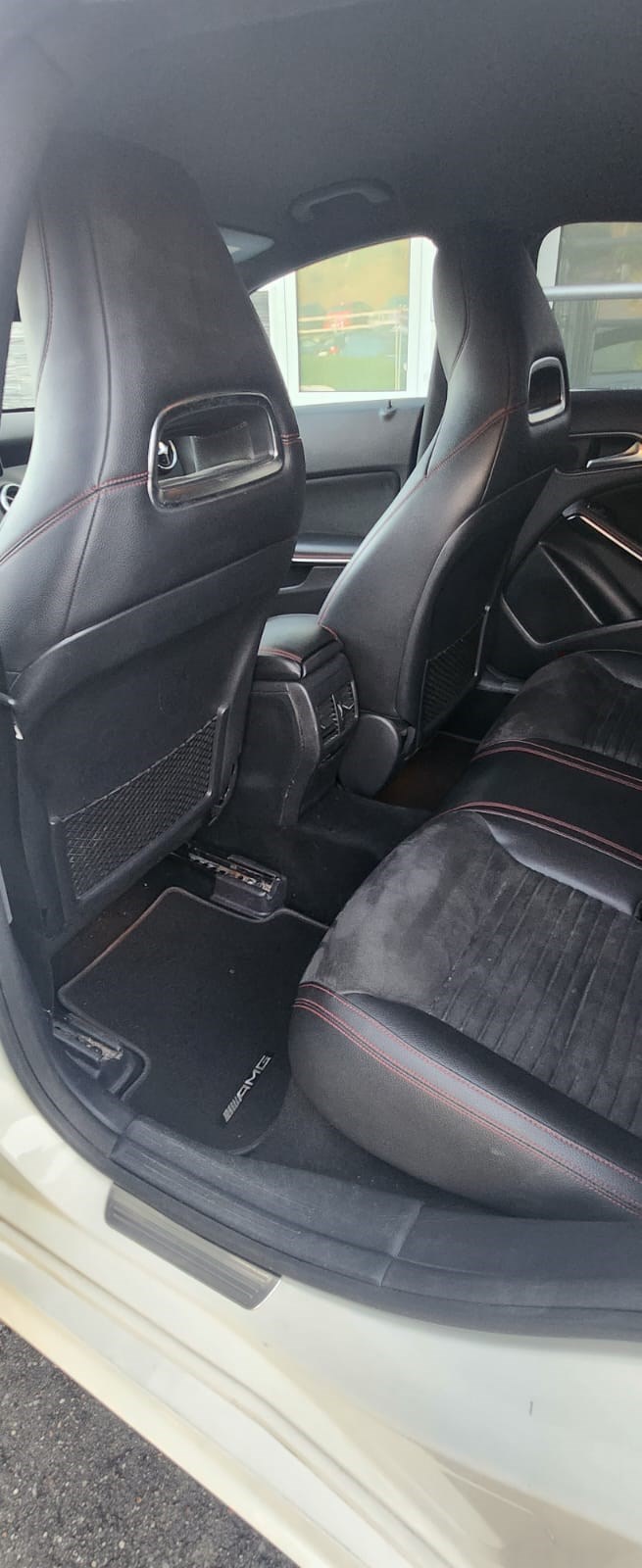 MERCEDES-BENZ CLA Shooting Brake 200 d AMG Line 4Matic 7G-DCT-image-8