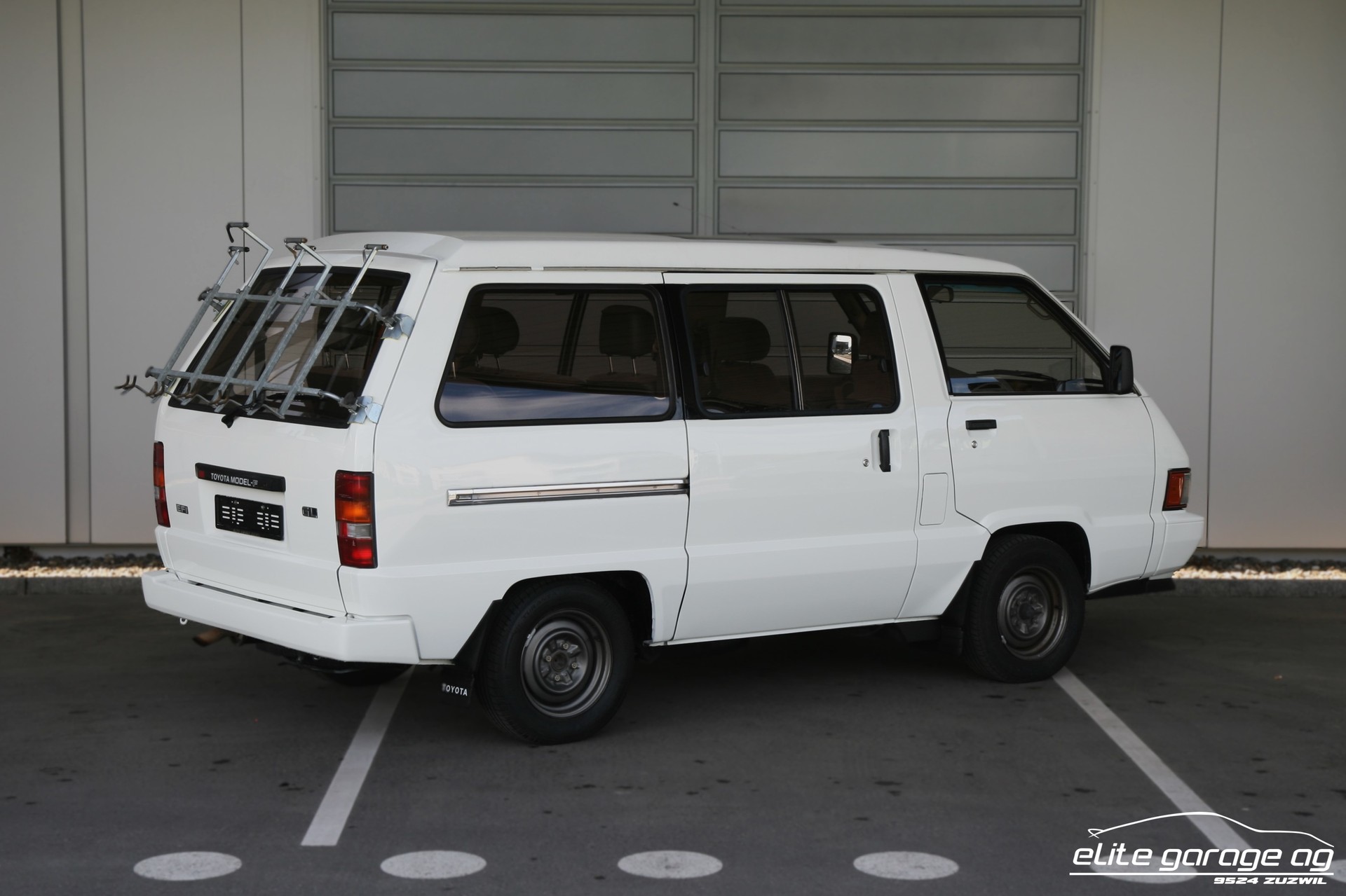 TOYOTA Model-F 2.2 Wagon GL-image-4