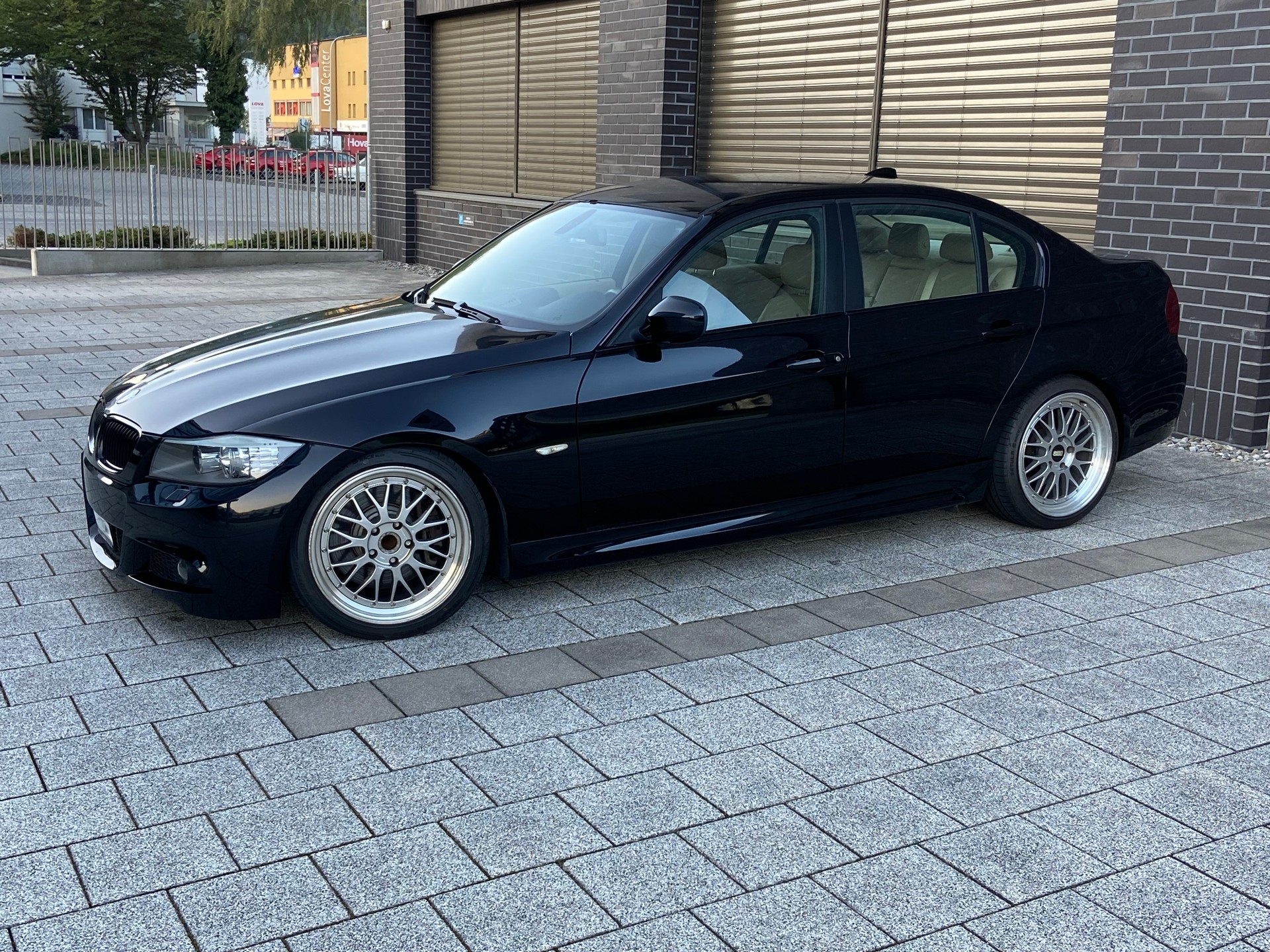 BMW 335i Steptronic-image-2