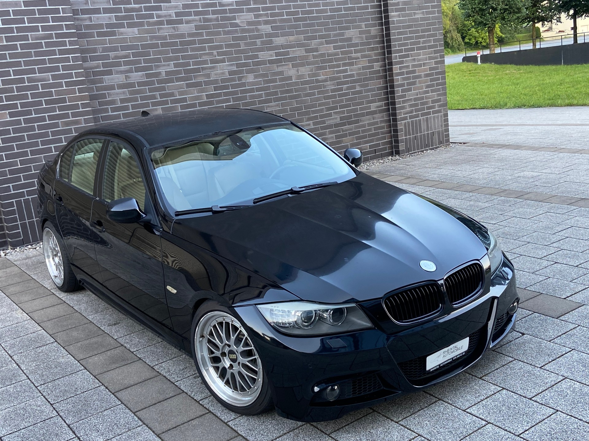 BMW 335i Steptronic-image-4