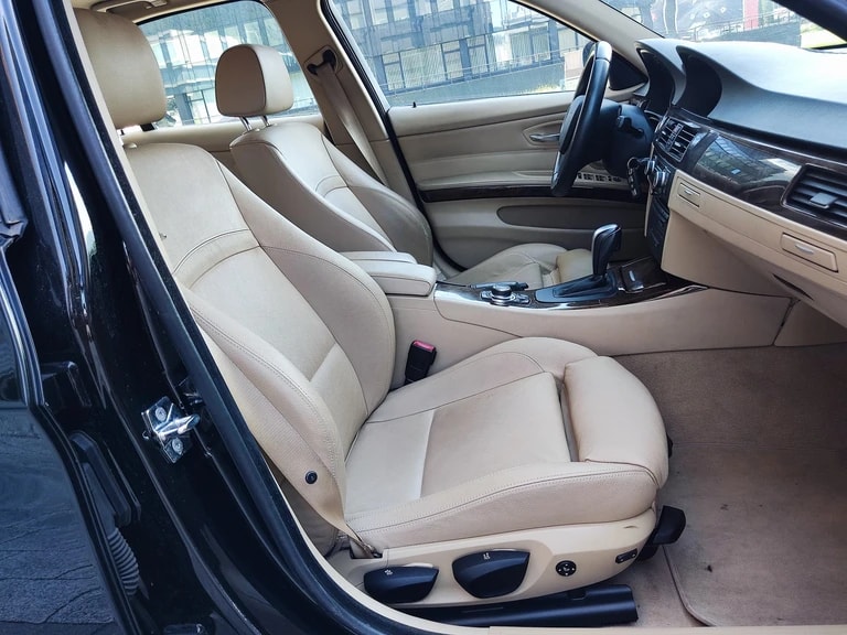 BMW 335i Steptronic-image-13