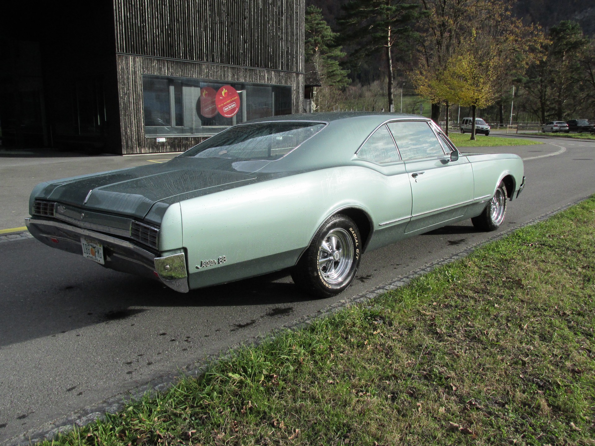OLDSMOBILE Jetstar 88-image-6