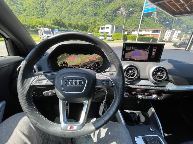 AUDI Q2 40 TFSI S line quattro S-tronic-image-13