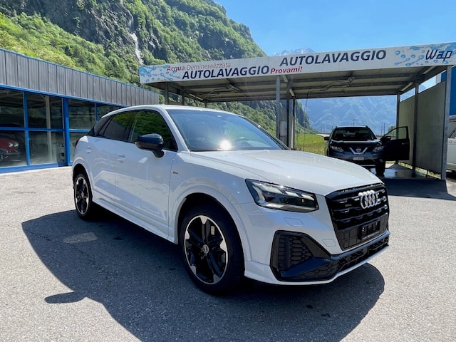 AUDI Q2 40 TFSI S line quattro S-tronic-image-1