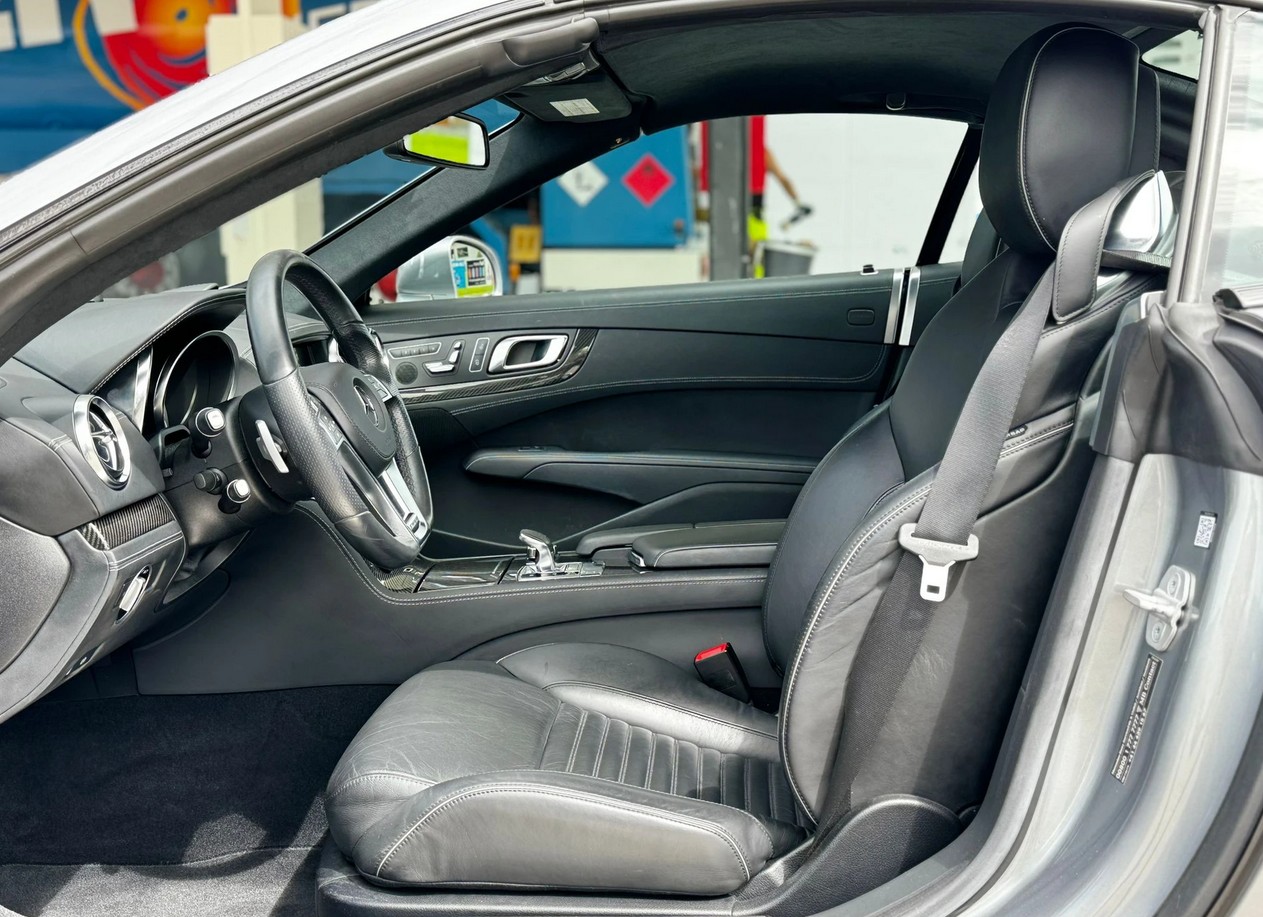 MERCEDES-BENZ SL 500 7G-Tronic *CH-Fahrzeug**AMG-Line**Top Zustand*-image-12