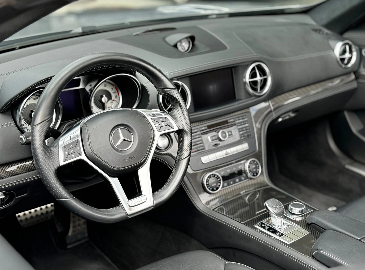 MERCEDES-BENZ SL 500 7G-Tronic *CH-Fahrzeug**AMG-Line**Top Zustand*-image-9