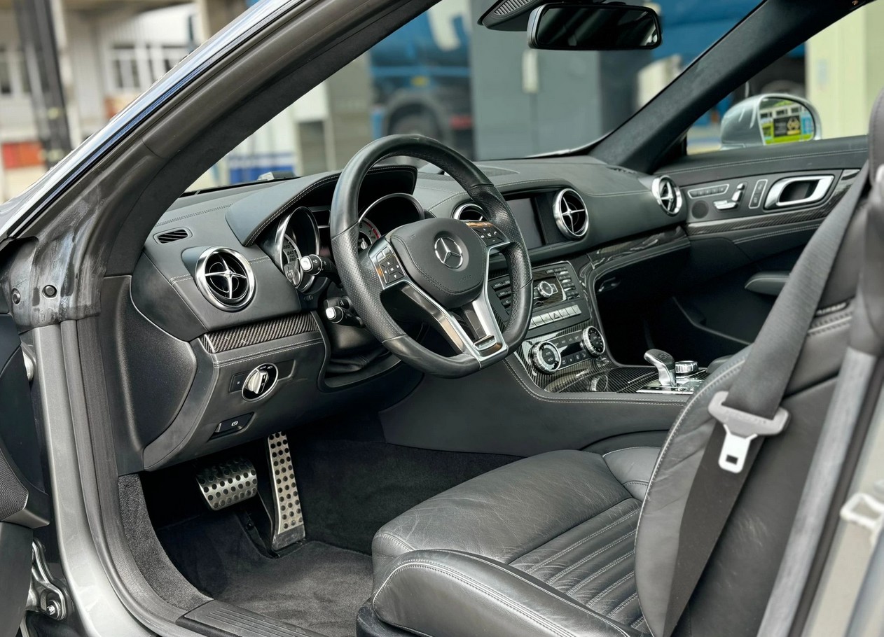 MERCEDES-BENZ SL 500 7G-Tronic *CH-Fahrzeug**AMG-Line**Top Zustand*-image-11