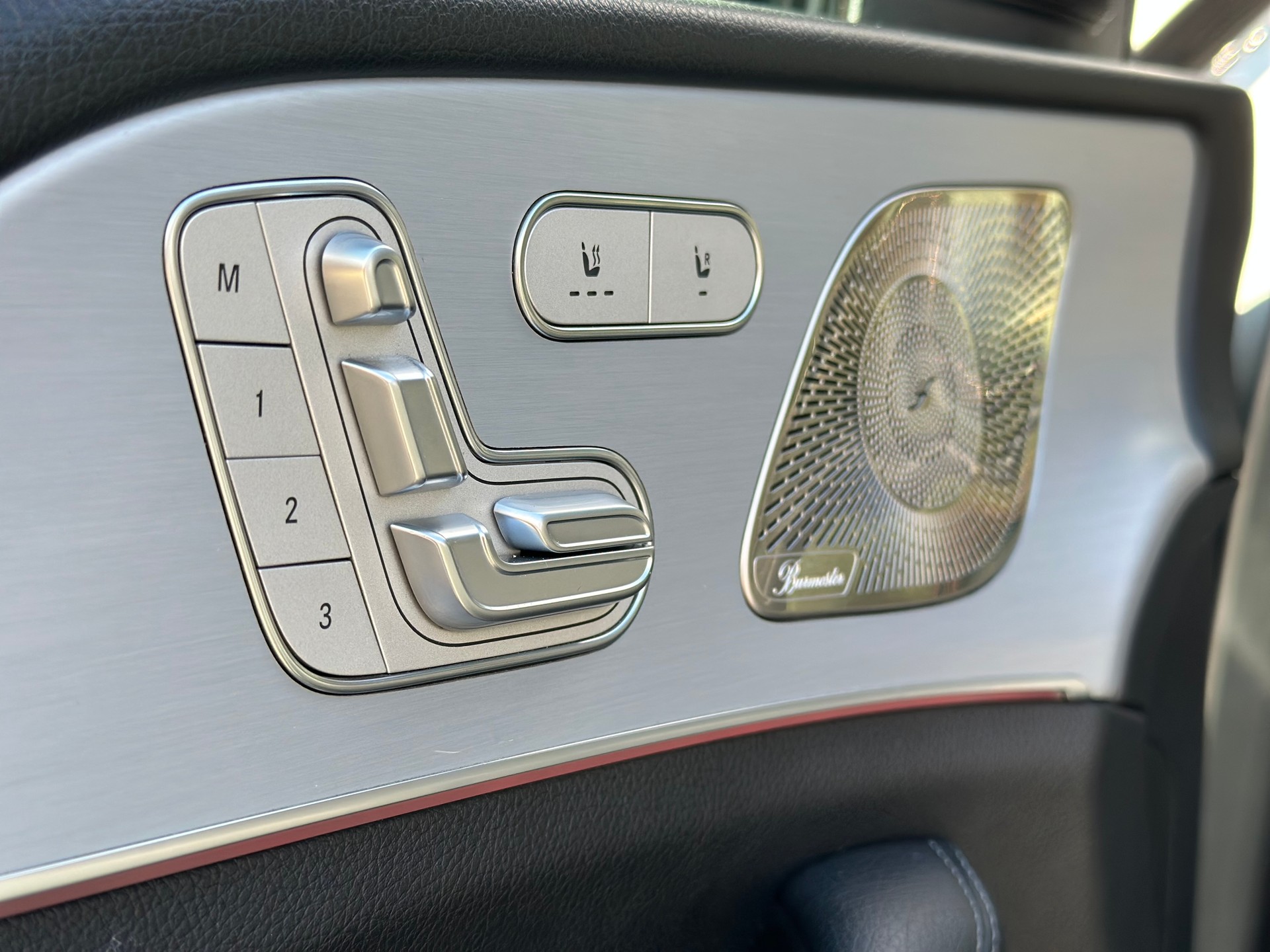 MERCEDES-BENZ GLE 400 d 4Matic AMG Line 9G-Tronic-image-18