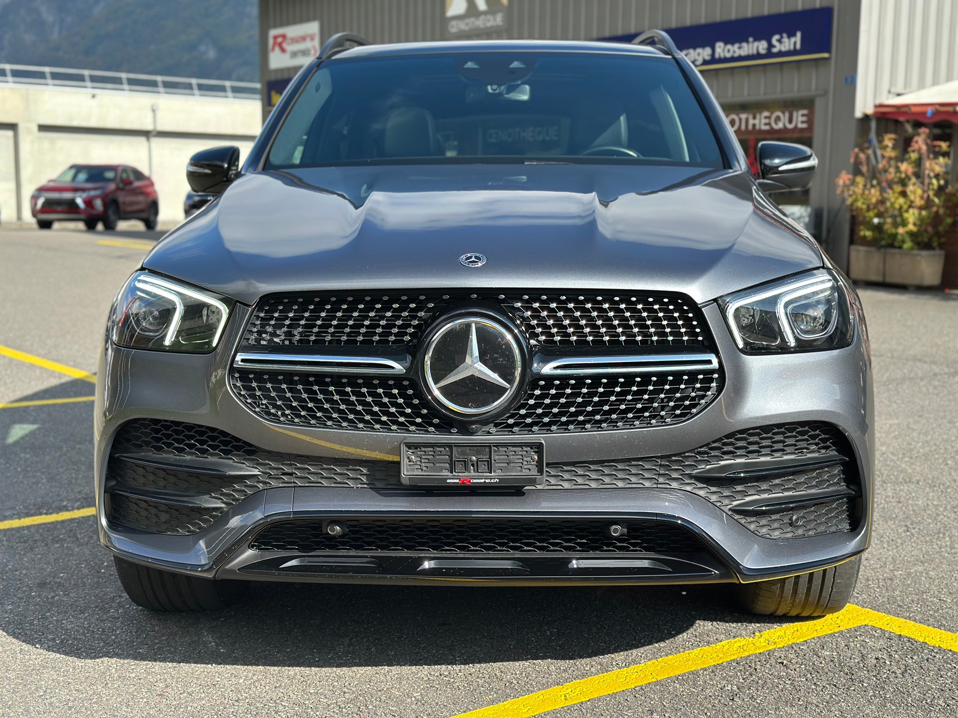 MERCEDES-BENZ GLE 400 d 4Matic AMG Line 9G-Tronic-showroom-element-3
