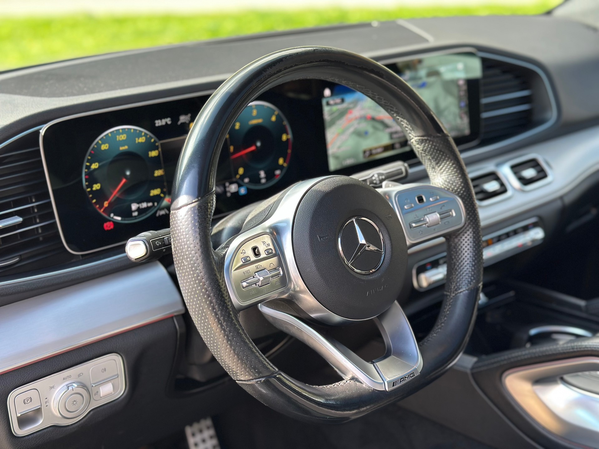 MERCEDES-BENZ GLE 400 d 4Matic AMG Line 9G-Tronic-image-17