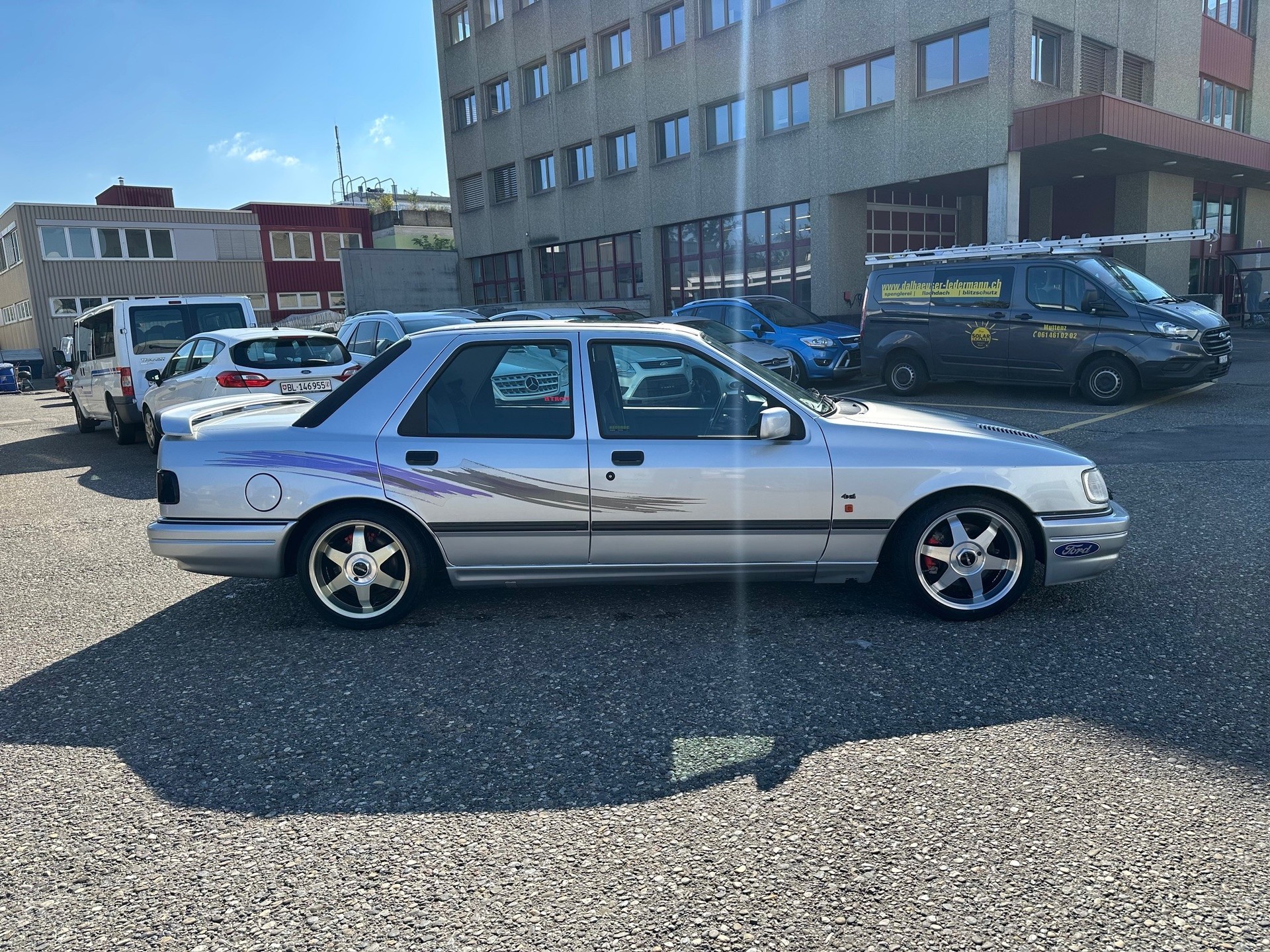 FORD Sierra 2.0i Cosworth 4x4-image-6