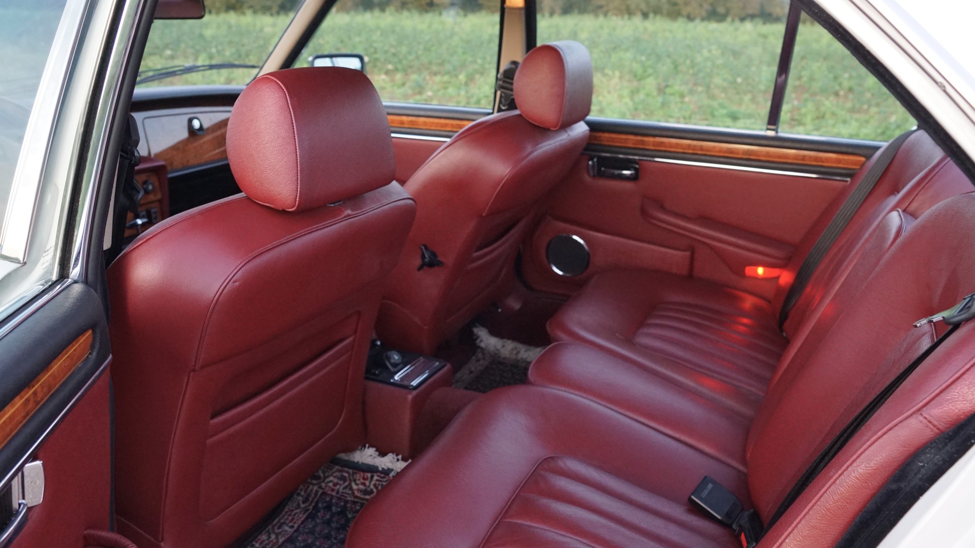 DAIMLER 5.3 Double Six-image-5