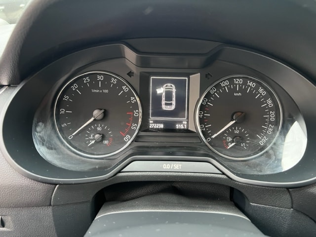 SKODA Octavia Combi 2.0 TDI Swiss Edition 4x4 DSG-image-7