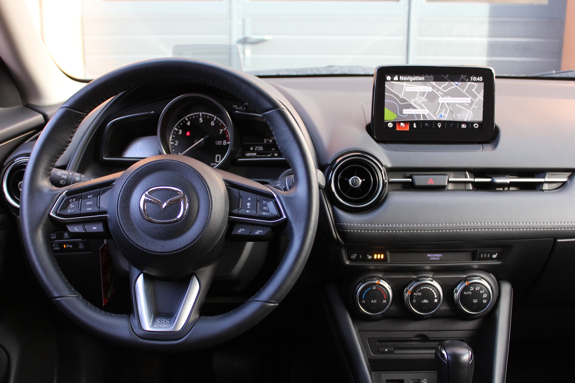 MAZDA CX-3 SKYACTIV-G 121 Revolution FWD Automat - "Tempomat Adaptatif * GPS * Caméra de Recuil * Sièges/Volant Chauffant"-image-6