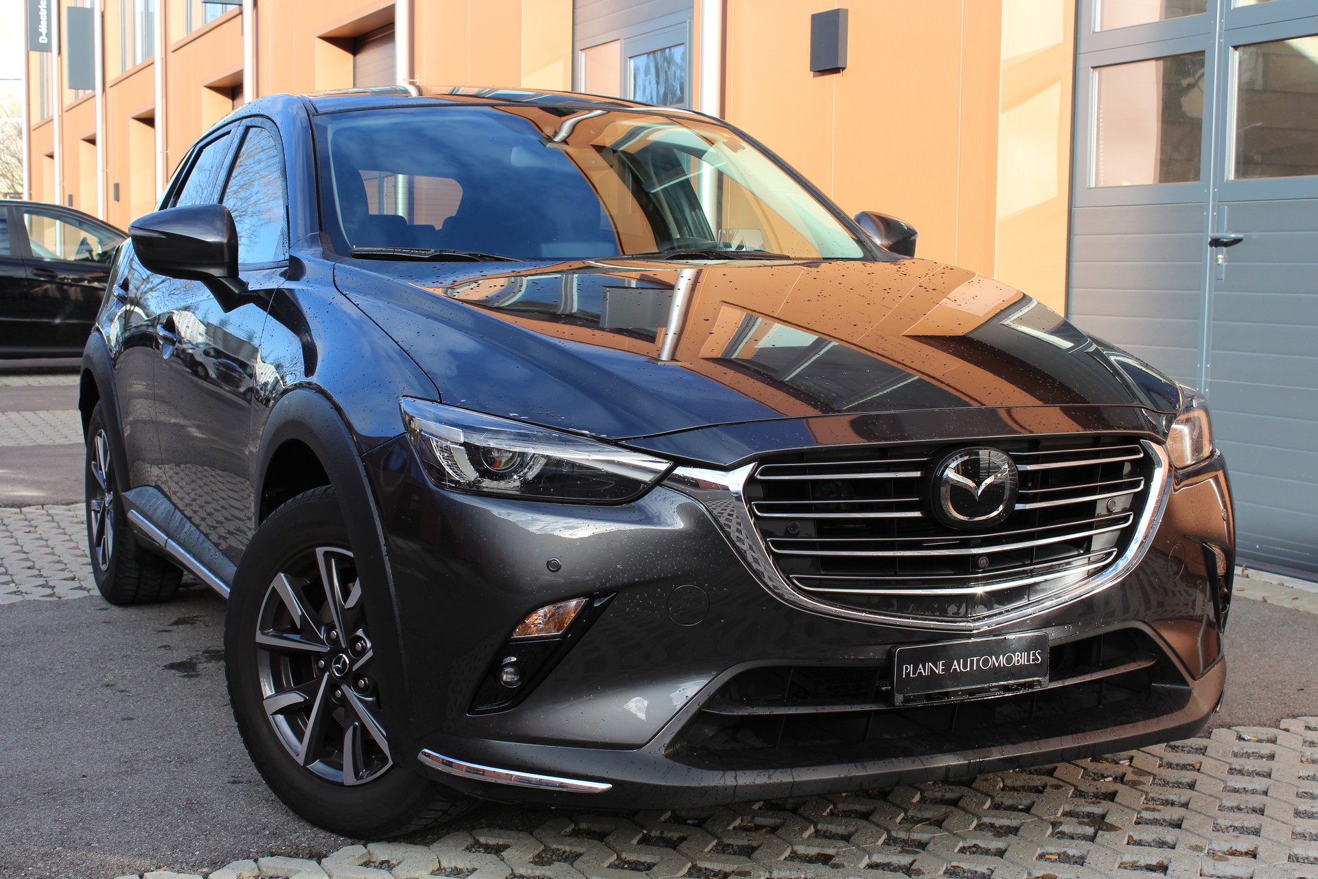 MAZDA CX-3 SKYACTIV-G 121 Revolution FWD Automat - "Tempomat Adaptatif * GPS * Caméra de Recuil * Sièges/Volant Chauffant"-showroom-element-2