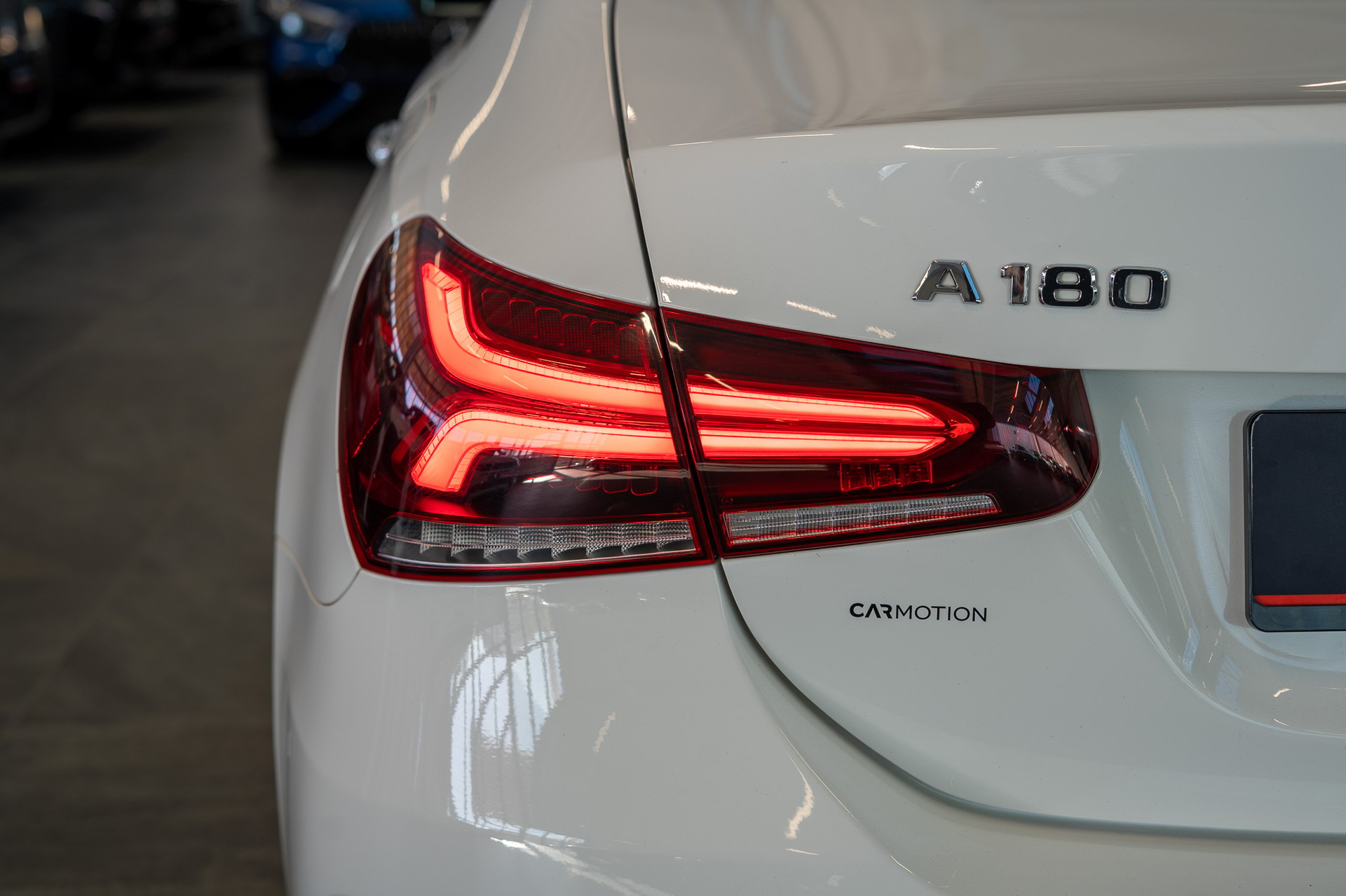 MERCEDES-BENZ A 180 AMG Line Limousine-image-20