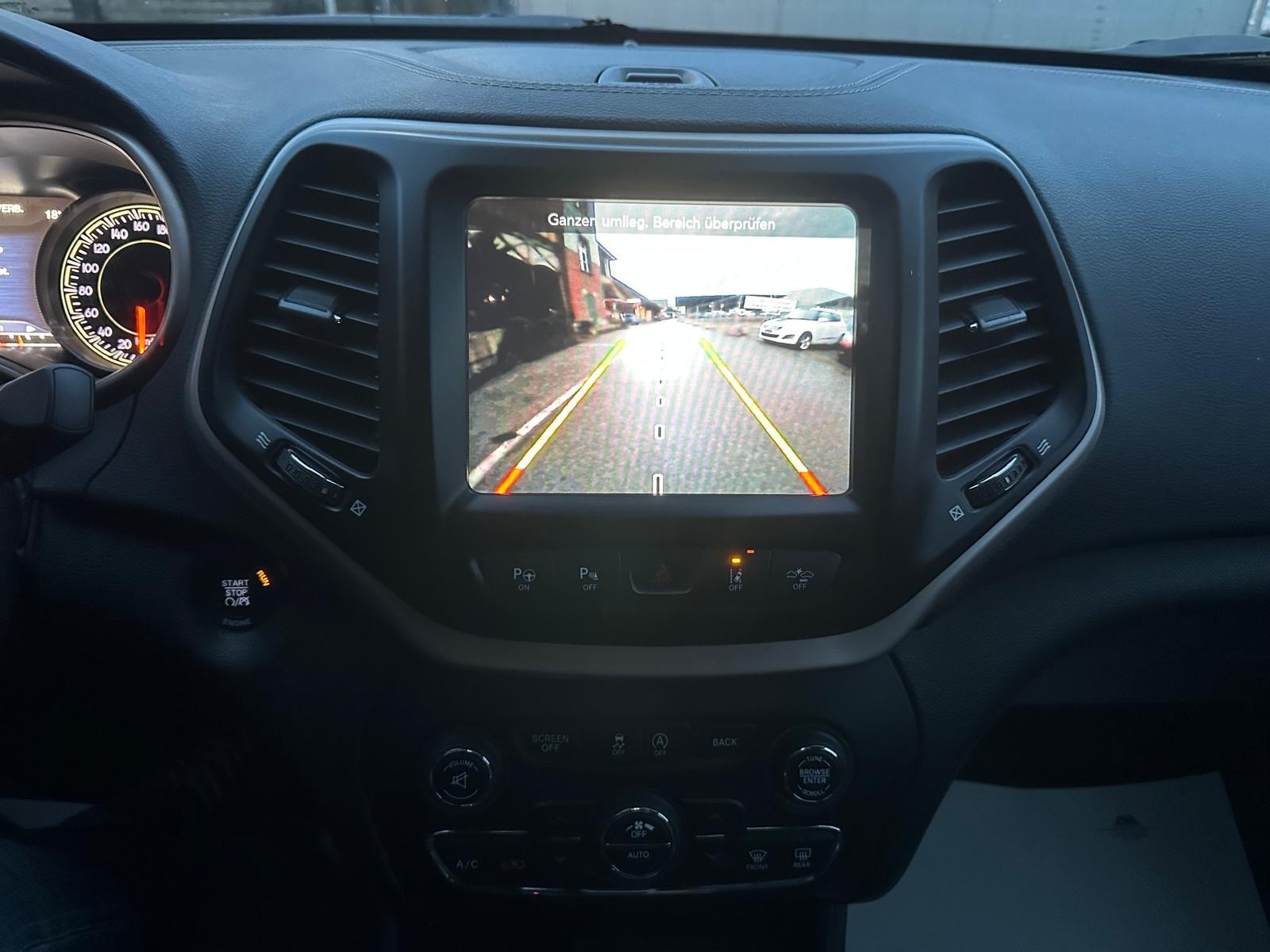 JEEP Cherokee 2.2TD Limited AWD 9ATX-image-11