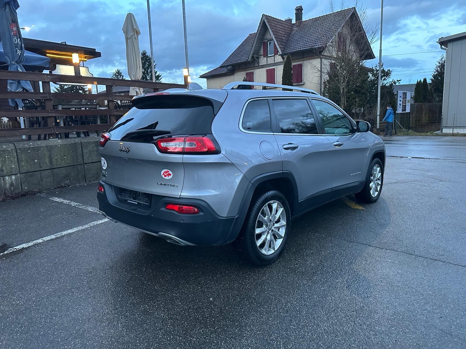 JEEP Cherokee 2.2TD Limited AWD 9ATX-showroom-element-2