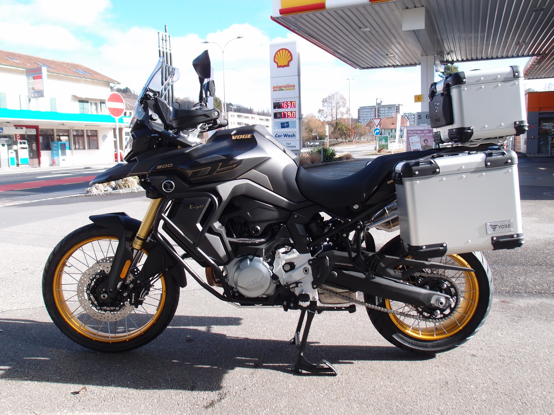 VOGE 900 DSX-image-3