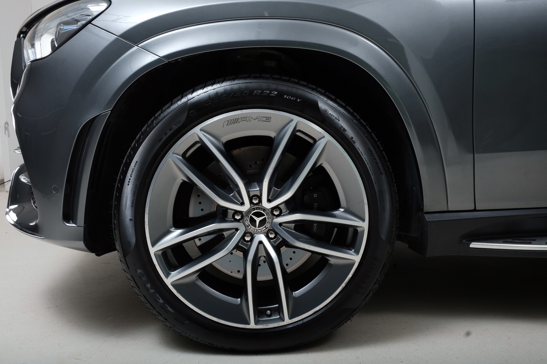 MERCEDES-BENZ GLE 580 4Matic AMG Line 9G-Tronic-showroom-element-2