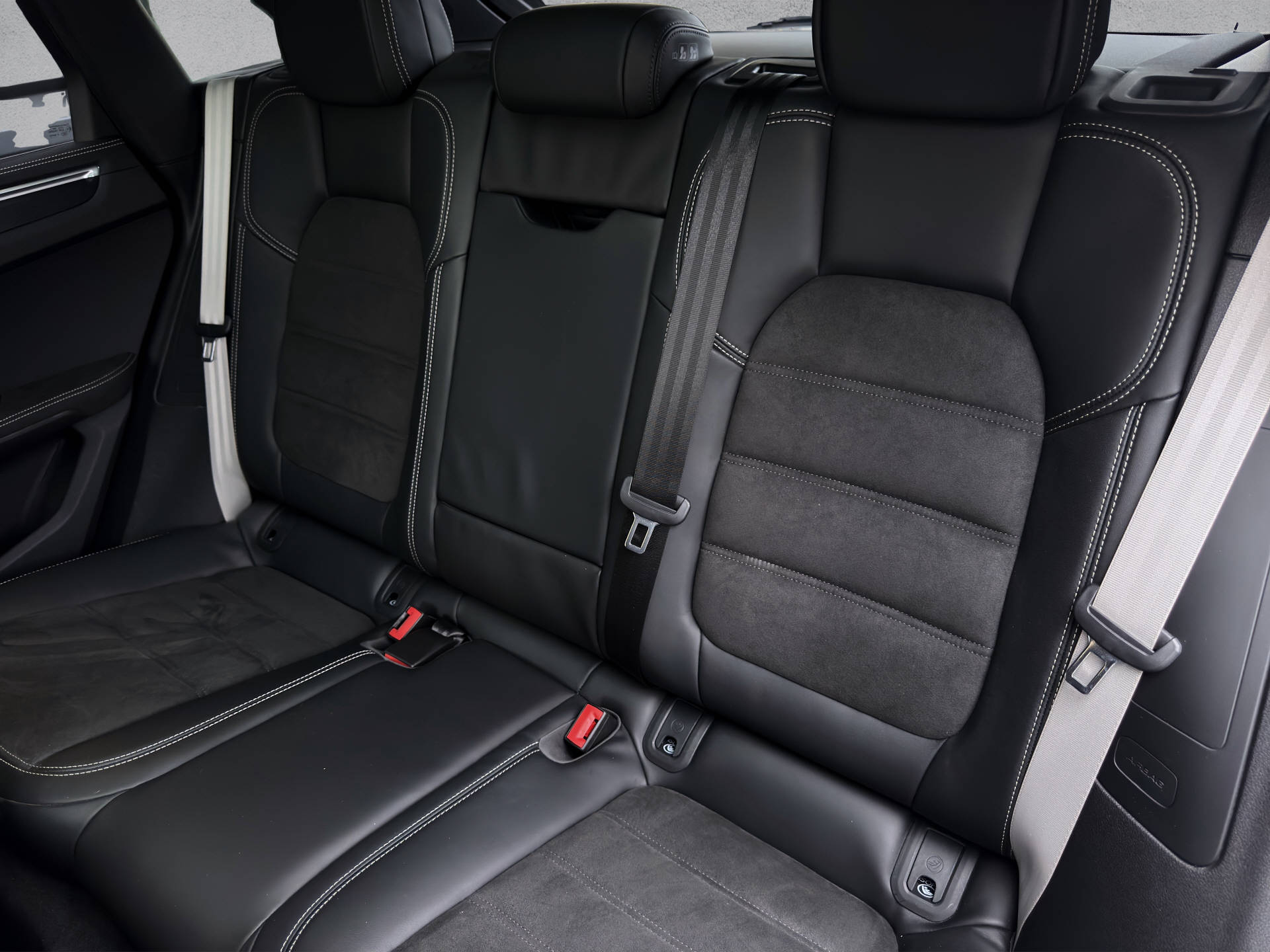 PORSCHE Macan GTS-image-13