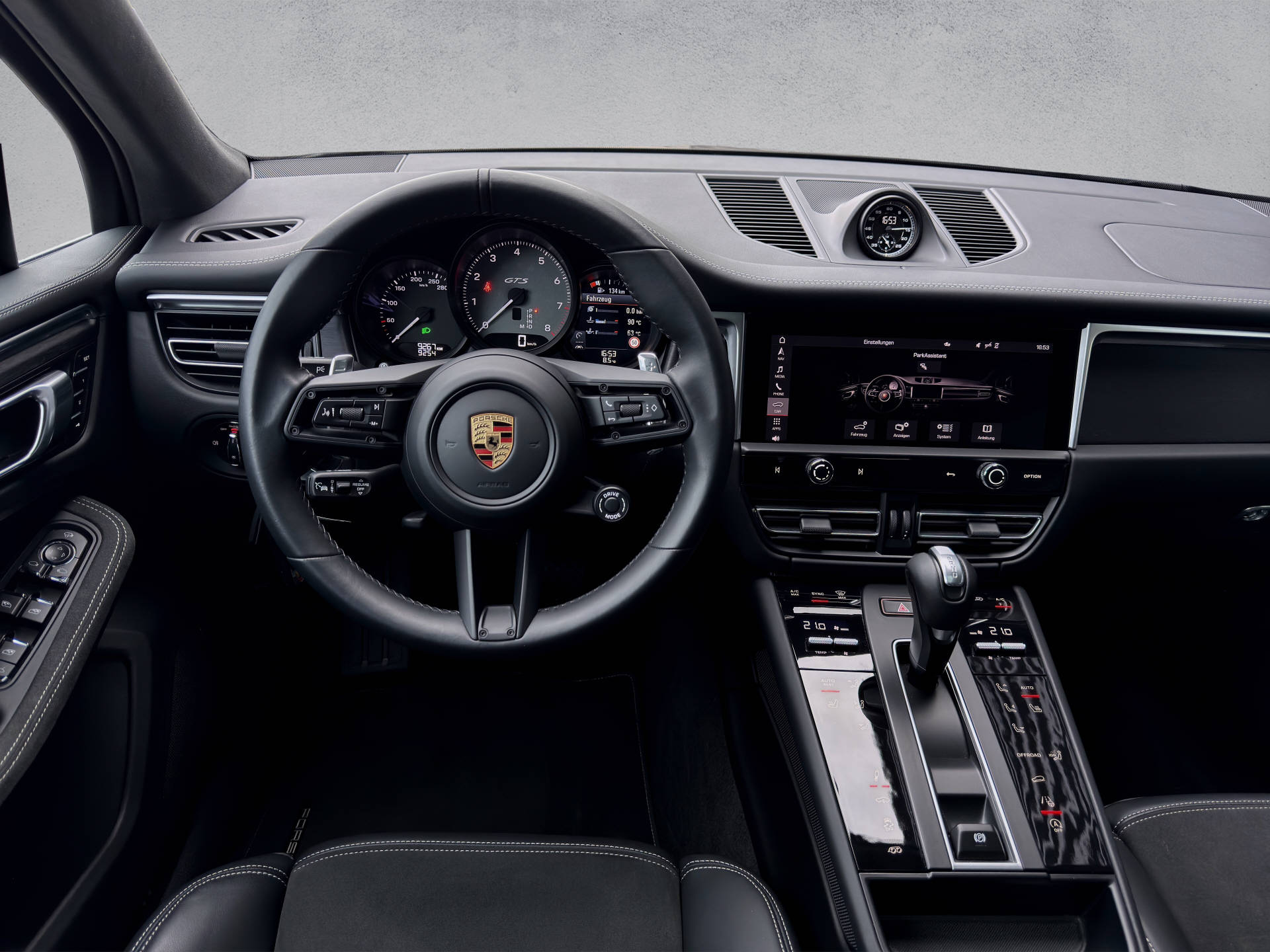 PORSCHE Macan GTS-image-5