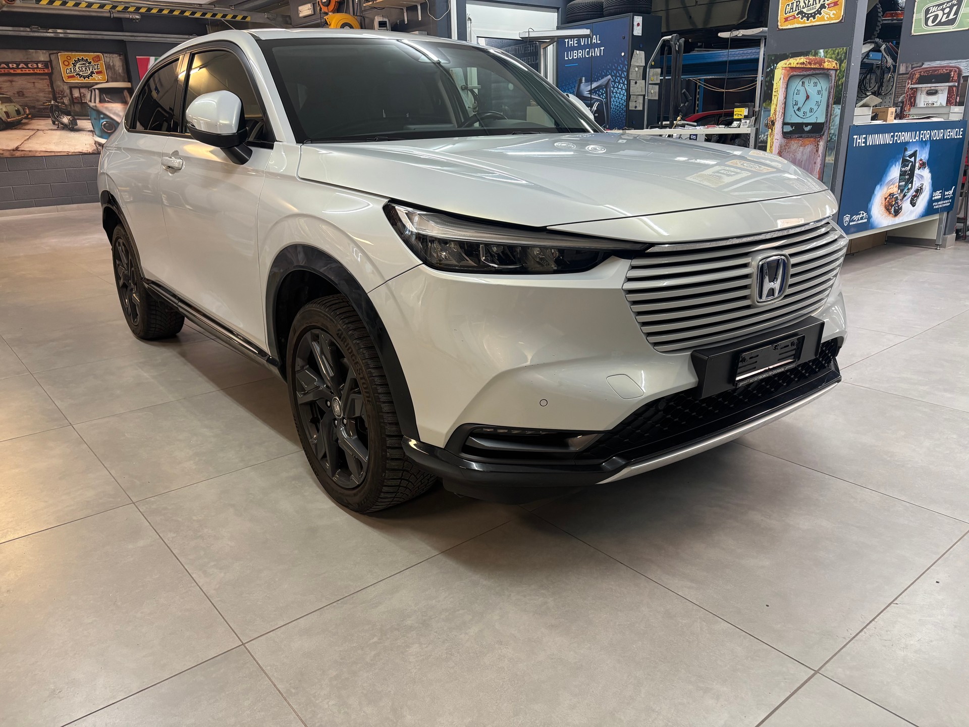 HONDA HR-V 1.5i-MMD Elegance CVT-image-2