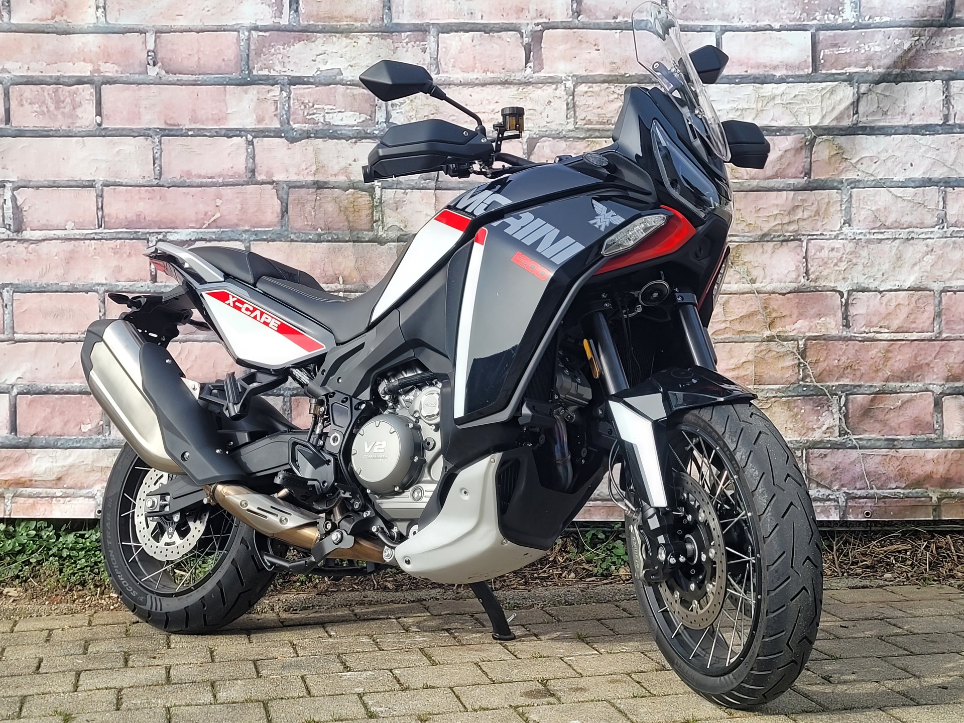 MOTO MORINI X-Cape 1200-image-2