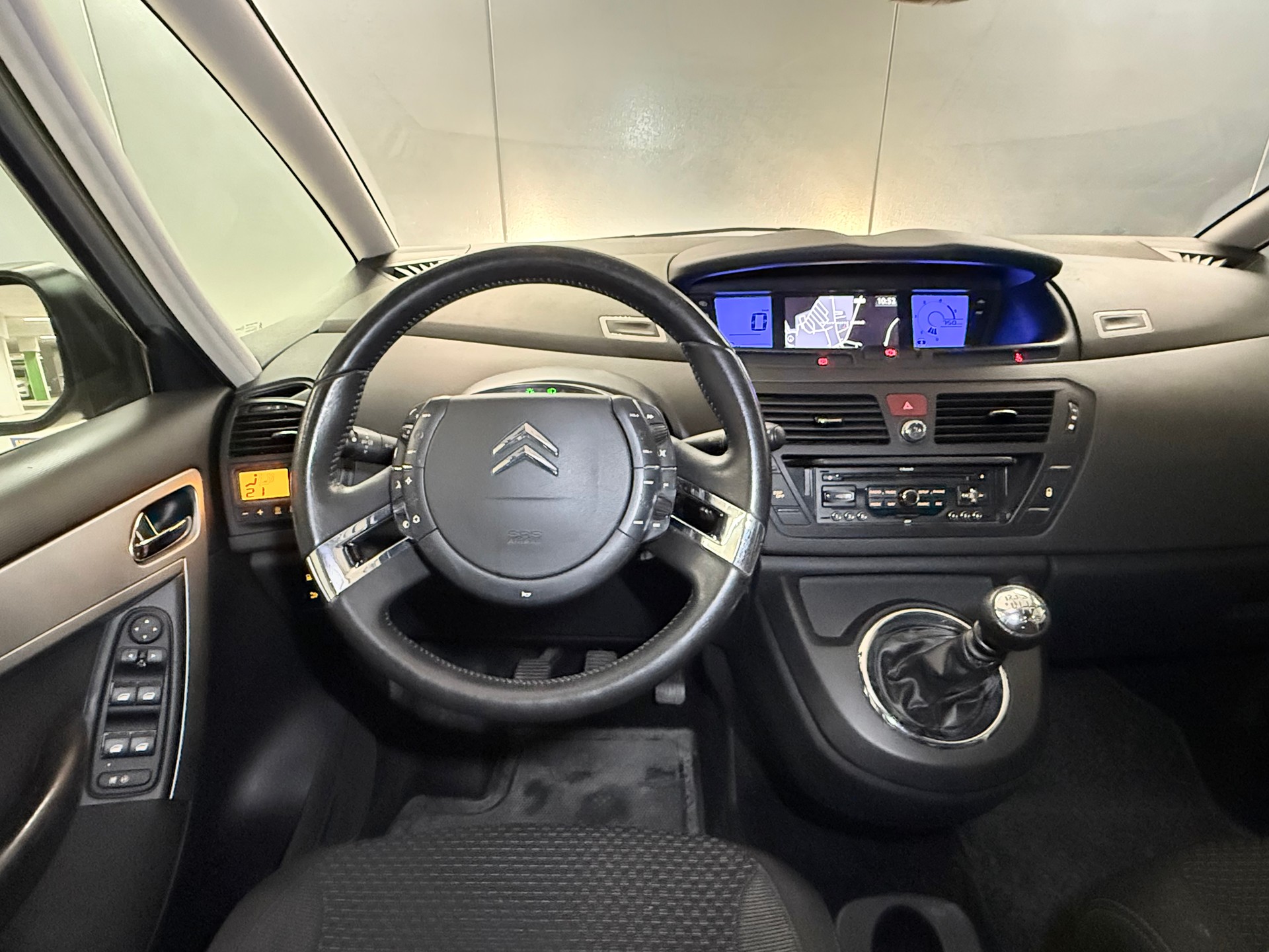 CITROEN Grand C4 Picasso 2.0 HDI Dynamique-image-10