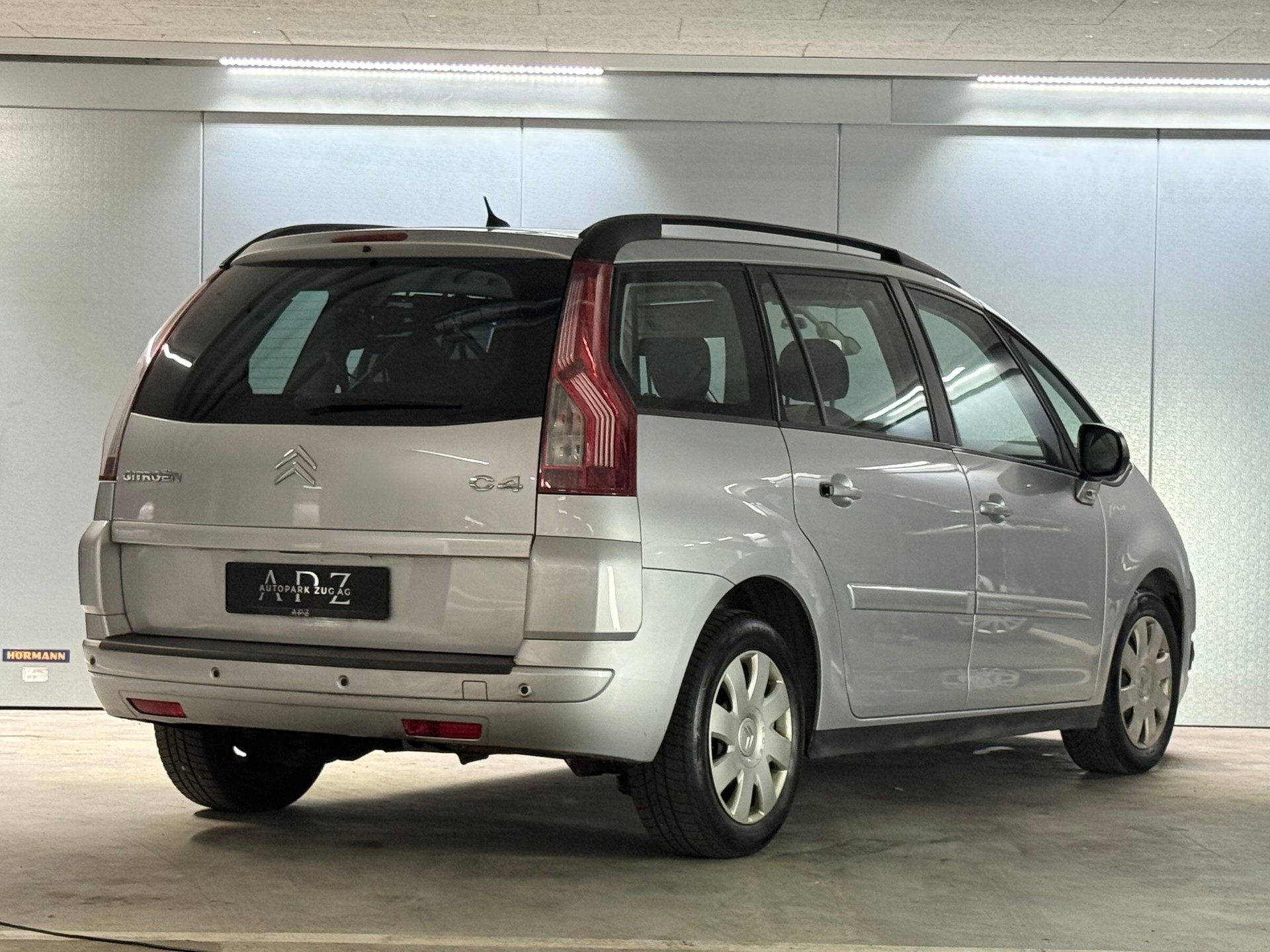 CITROEN Grand C4 Picasso 2.0 HDI Dynamique-image-4