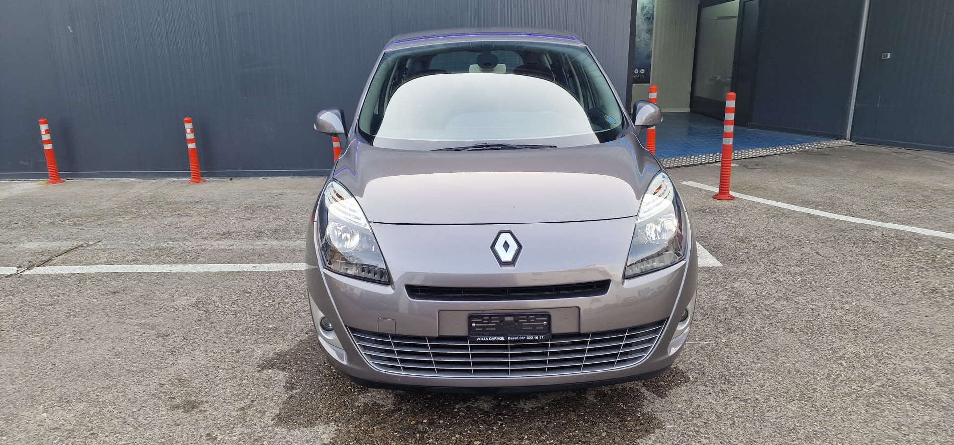 RENAULT Grand Scénic 2.0 16V Privilège X-Tronic CVT-showroom-element-3