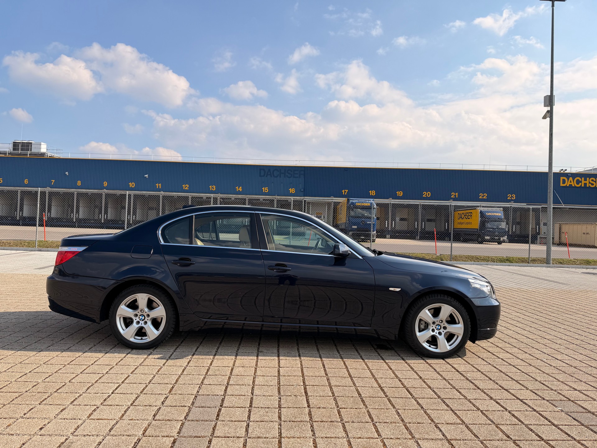 BMW 530xi Steptronic-image-5
