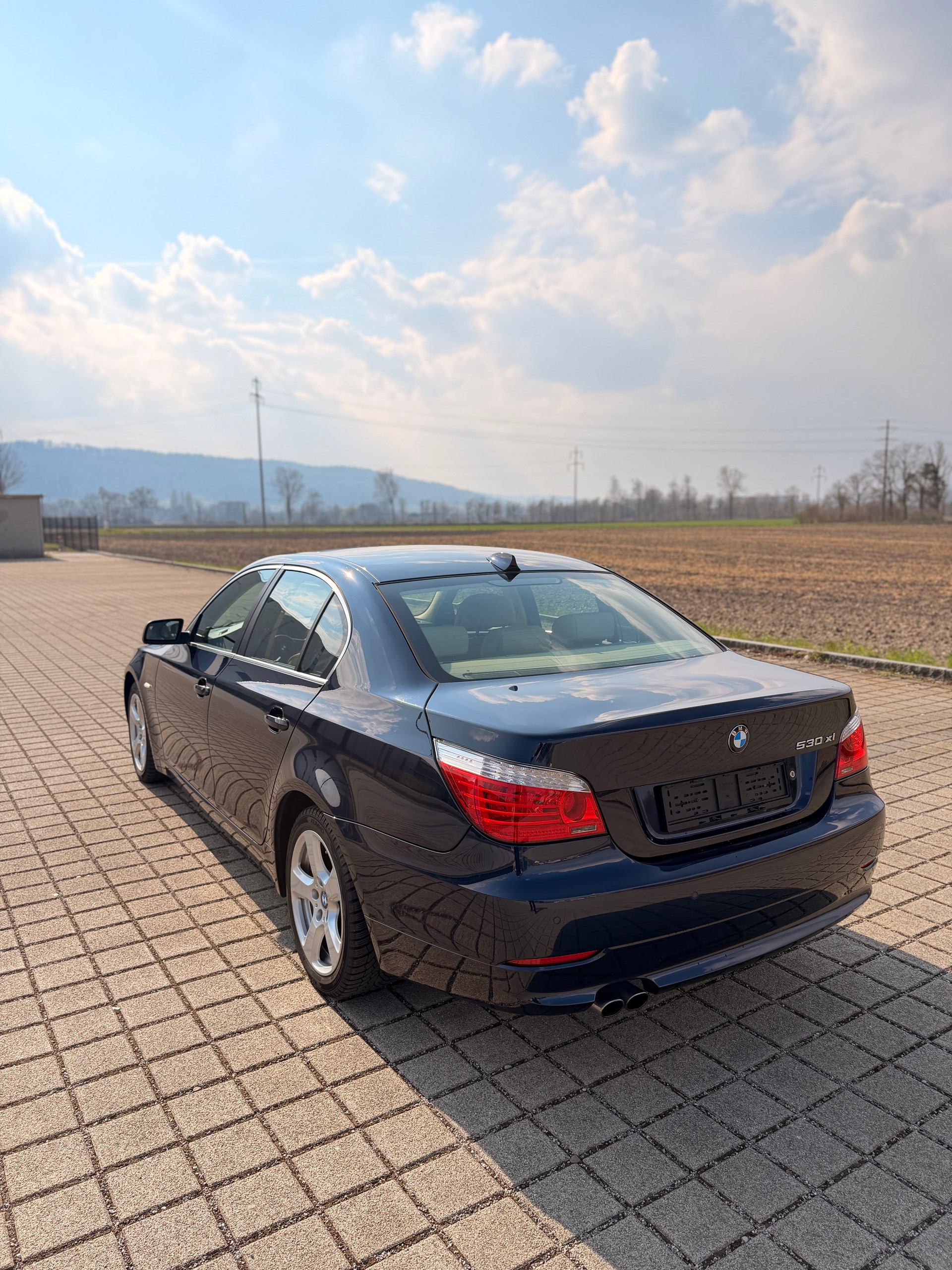 BMW 530xi Steptronic-image-11