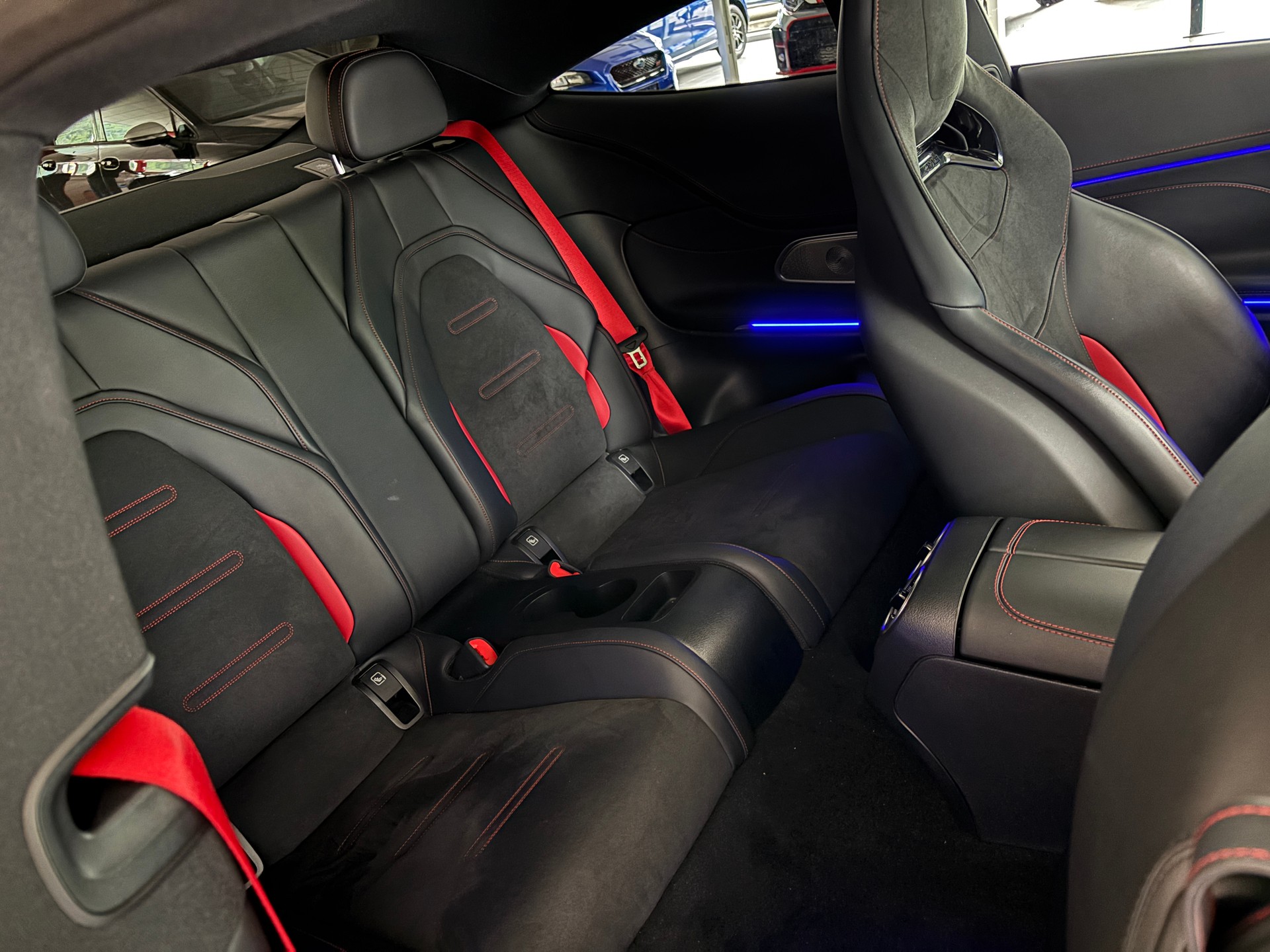 MERCEDES-BENZ CLE 53 AMG Schalensitze-image-7